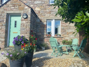 Idyllic Two bed country cottage